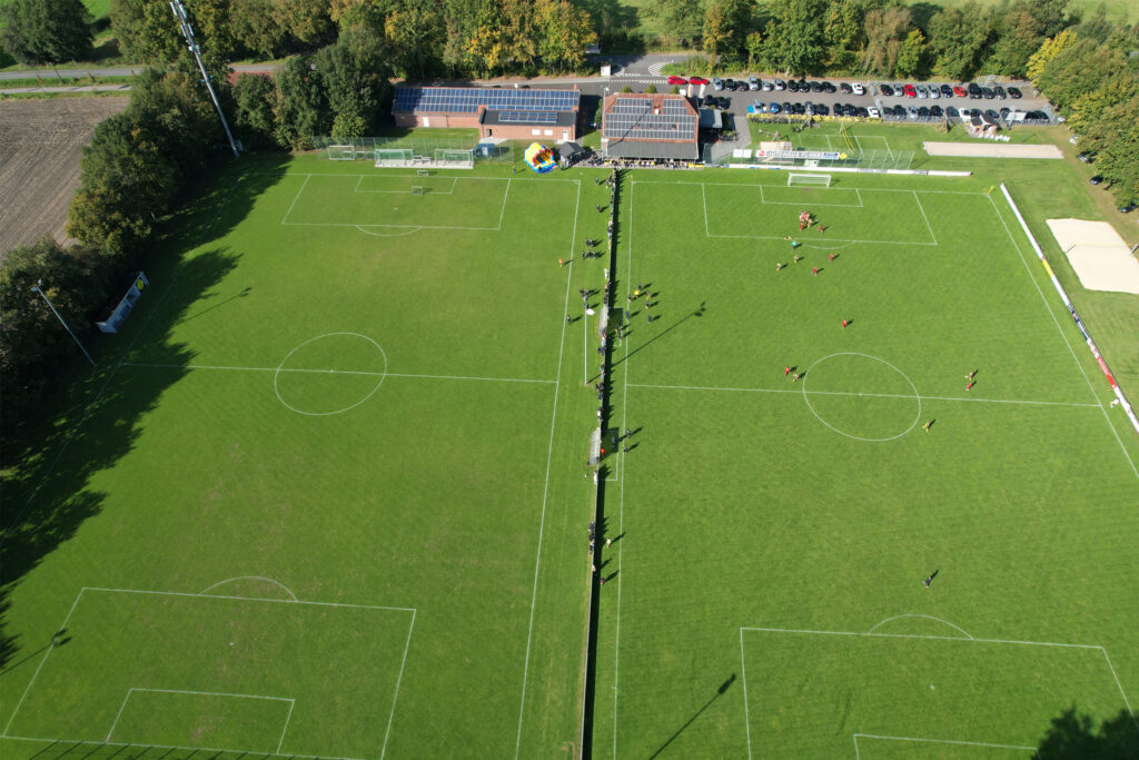 Sportanlagen Germania Luftaufnahme Fussballfelder